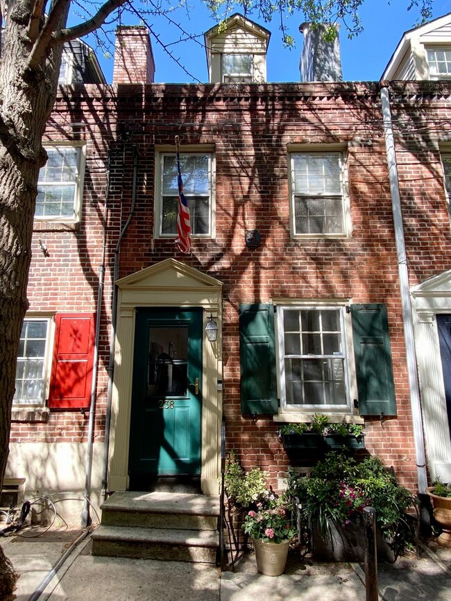 Building Photo - Beautifully Restored 3-Bed/2.5-Bath Home i...