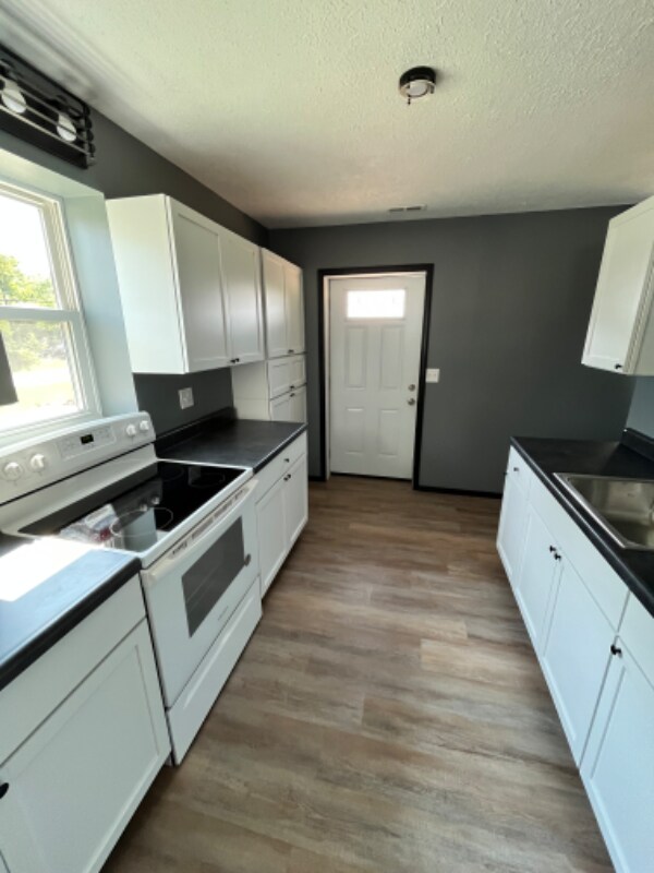 Foto del edificio - 2247 Hood Ave