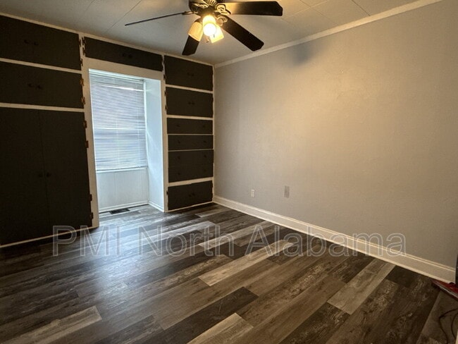 Building Photo - 4005 Cypress Ave SW