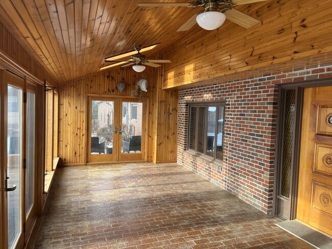 Foto del edificio - 2800 Mountain Rd