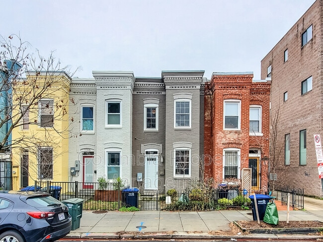 Photo - 1008 W St NW Townhome