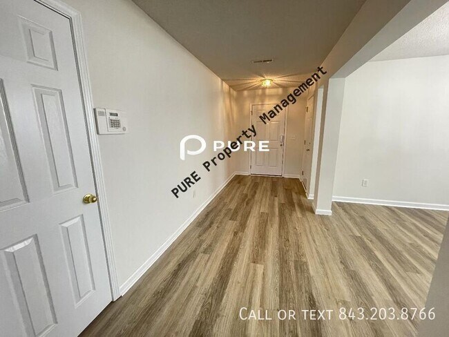 Building Photo - 111 Concord St