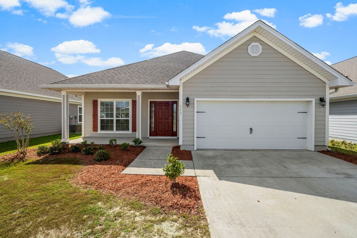 Primary Photo - For Lease - Executive 3 BR/2 BA Home by No...