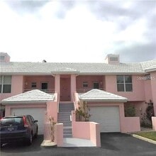 Building Photo - 4220 Pinebrook Cir