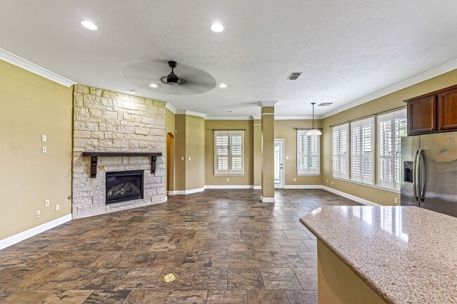 Foto del edificio - 18318 W Williams Bend Dr