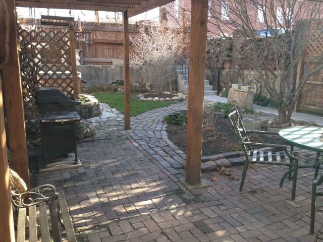 Garden/Patio - 2969 S Loomis St