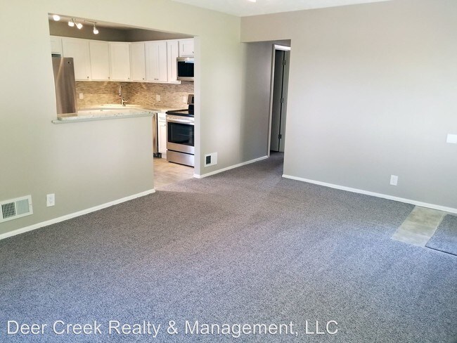 Foto del edificio - 3 br, 1 bath House - 8654 Westridge Dr