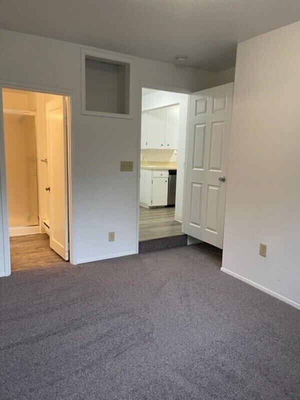 Foto del edificio - 4530 151st Ave SE