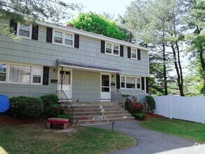 Building Photo - 273 Cross St