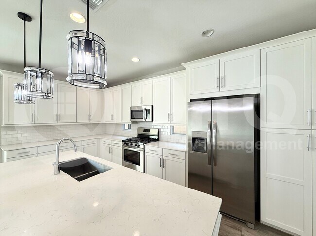 Foto del edificio - 2233 E Meadowview Ct