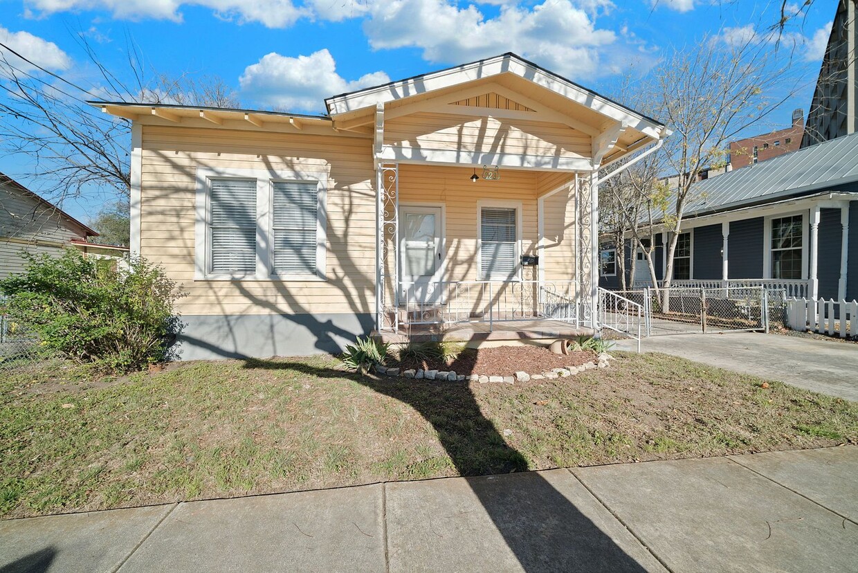 323 Barrera St, San Antonio, TX 78210 House Rental in San Antonio, TX