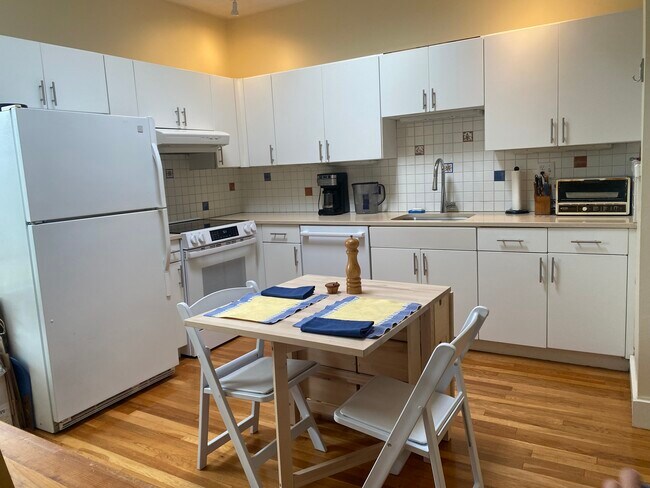 Foto del edificio - 258 Hampshire St