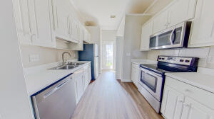 Building Photo - 416 From southern pines turn into Bay Hl