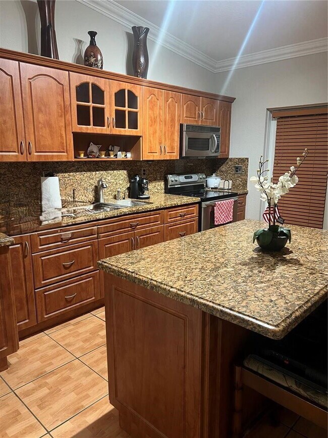 Foto del edificio - 7667 NW 182nd Ln