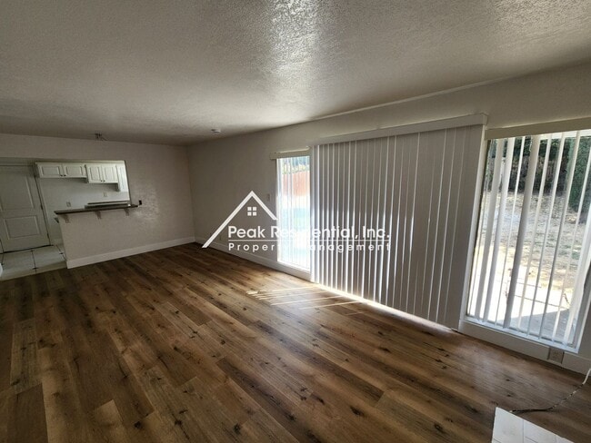 Building Photo - Updated Citrus Height 3bd/1ba House with G...