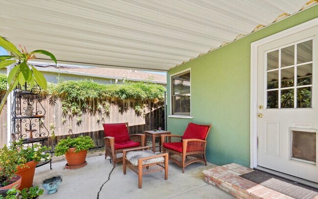 Foto del edificio - 22712 Leonora Dr