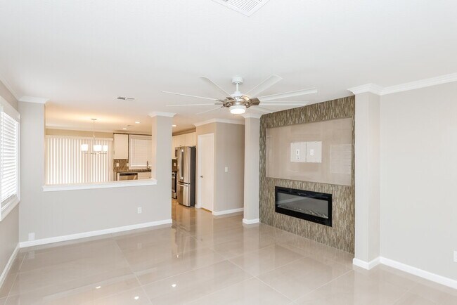 Foto del edificio - 1017 Cedar Pines St