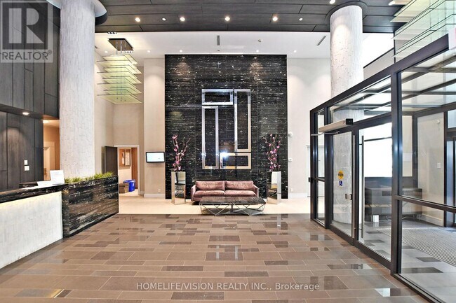 Photo du bâtiment - 9205-9205 Yonge St