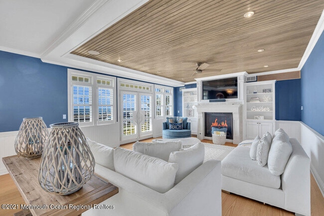 Building Photo - 1302 Ocean Ave N