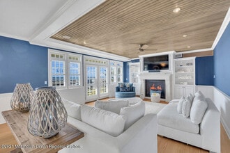 Building Photo - 1302 Ocean Ave N