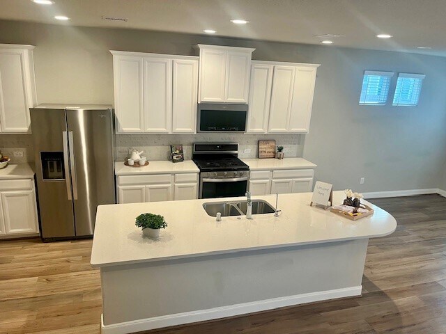 Foto del edificio - 3115 Flower Market Ln