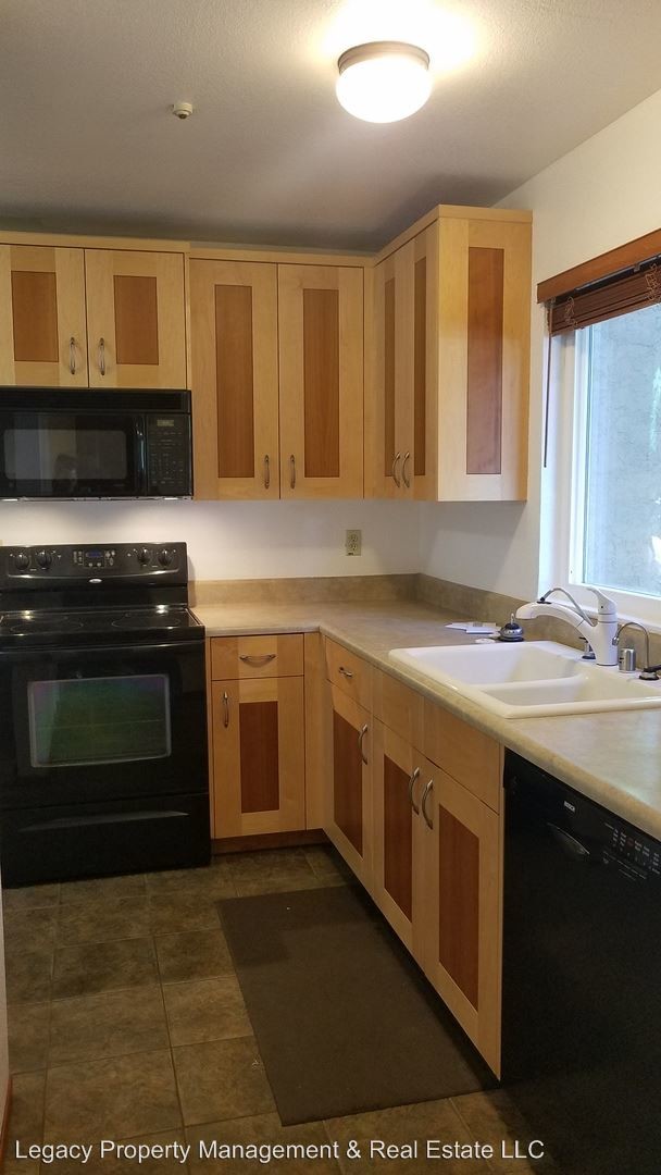 Building Photo - 500 Santa Alicia Dr