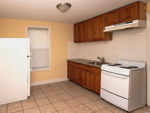 Primary Photo - 261-10 86th Ave