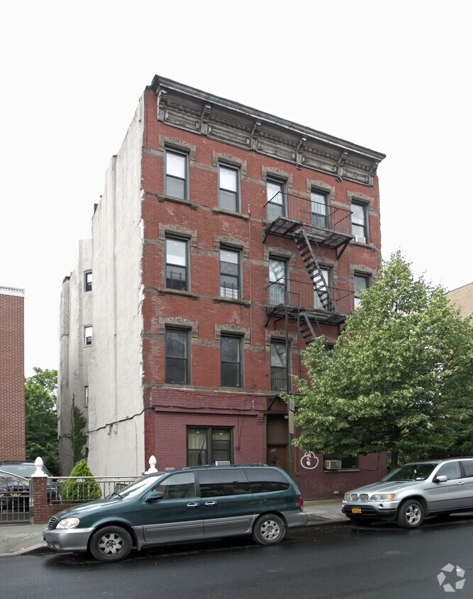 880 Gates Ave, Brooklyn, NY 11221 Apartments in Brooklyn, NY