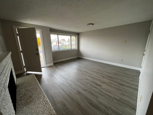 Foto del edificio - 6127 N Standard St