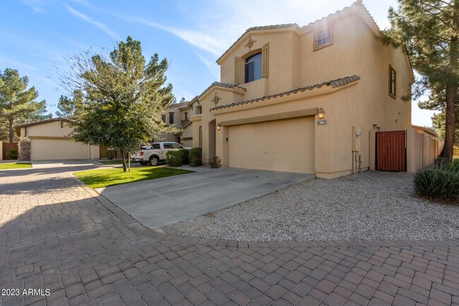 Building Photo - 1869 W Periwinkle Way
