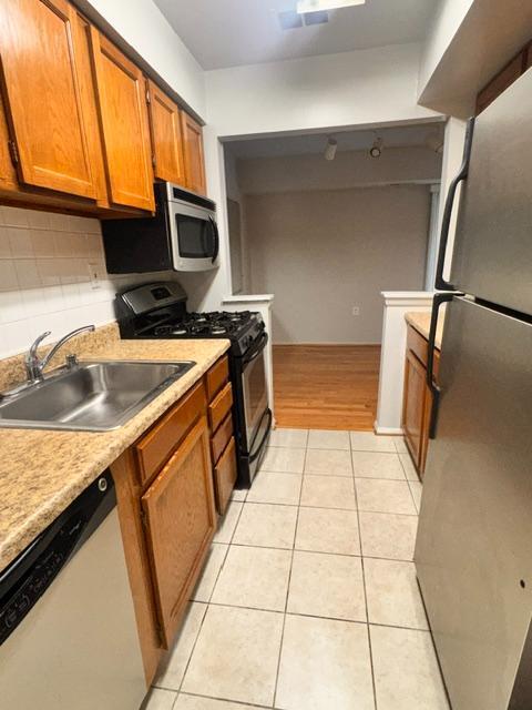 Foto del edificio - 1811 Snow Meadow Ln