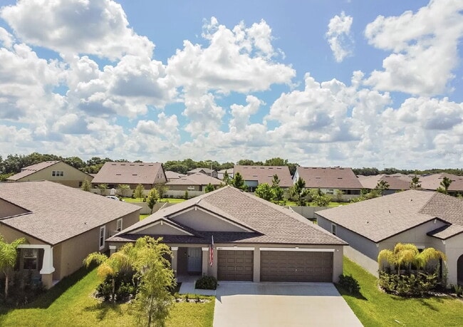 Building Photo - "Discover Spacious Comfort: 4-Bed, 2-Bath Gem in Riverview!"
