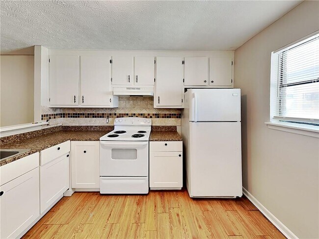 Foto del edificio - 1289 Knoll Ct NW