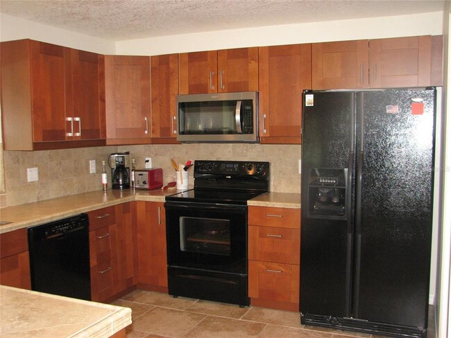 Building Photo - 2116 Harleston Pl