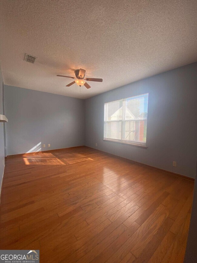 Building Photo - 308 Mission Forest Trail