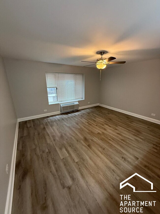 Foto del edificio - 744 W Gordon Terrace