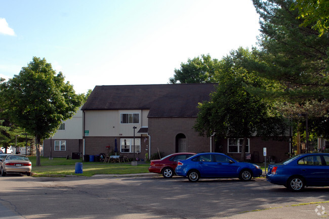 Building Photo - Veteran Drive Apartments