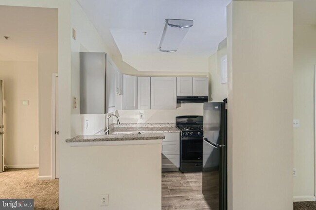 Building Photo - 951 Brooks Ln
