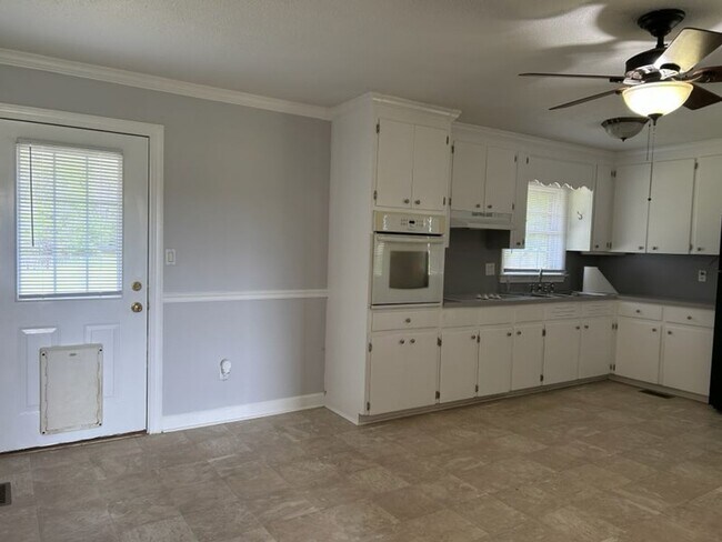 Foto del edificio - 5378 Neuse Rd