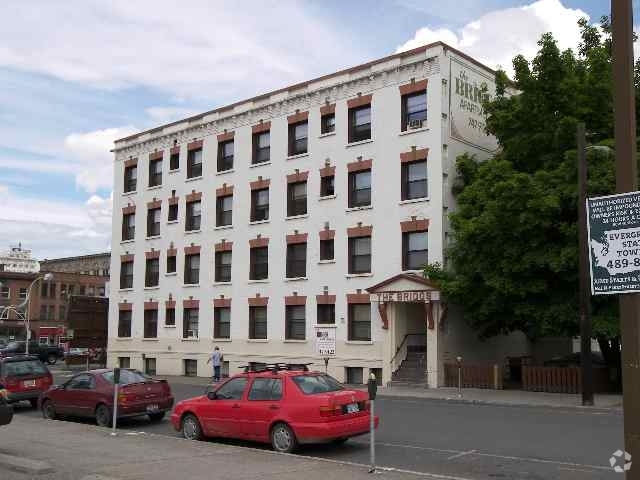 Building Photo - Wall Street Apartments