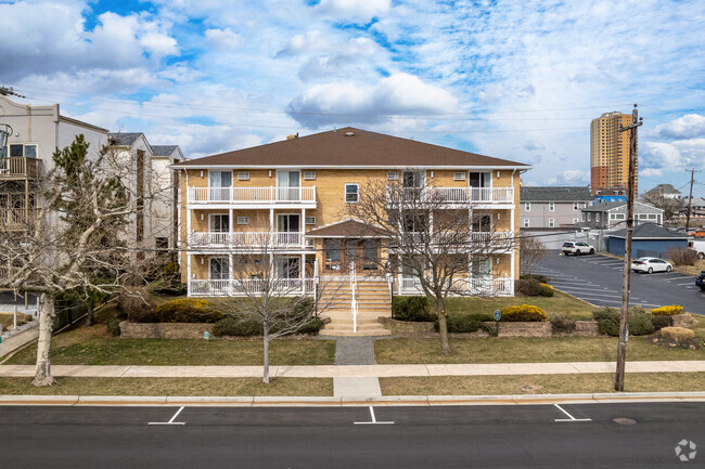 Building Photo - The Sunset Condos