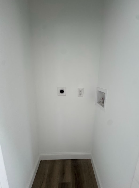 Building Photo - 510 Main St