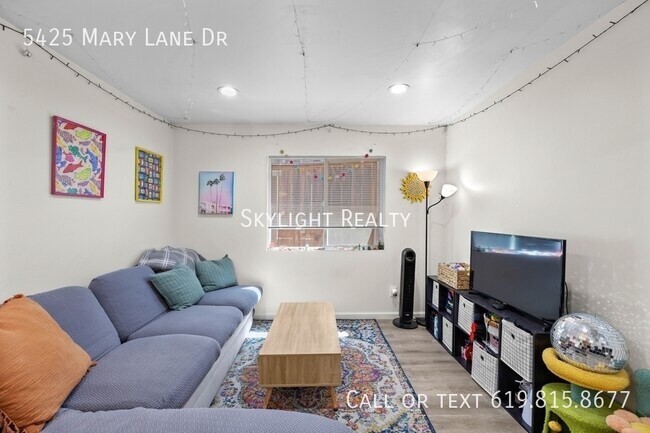 Foto del edificio - 5425 Mary Ln Dr