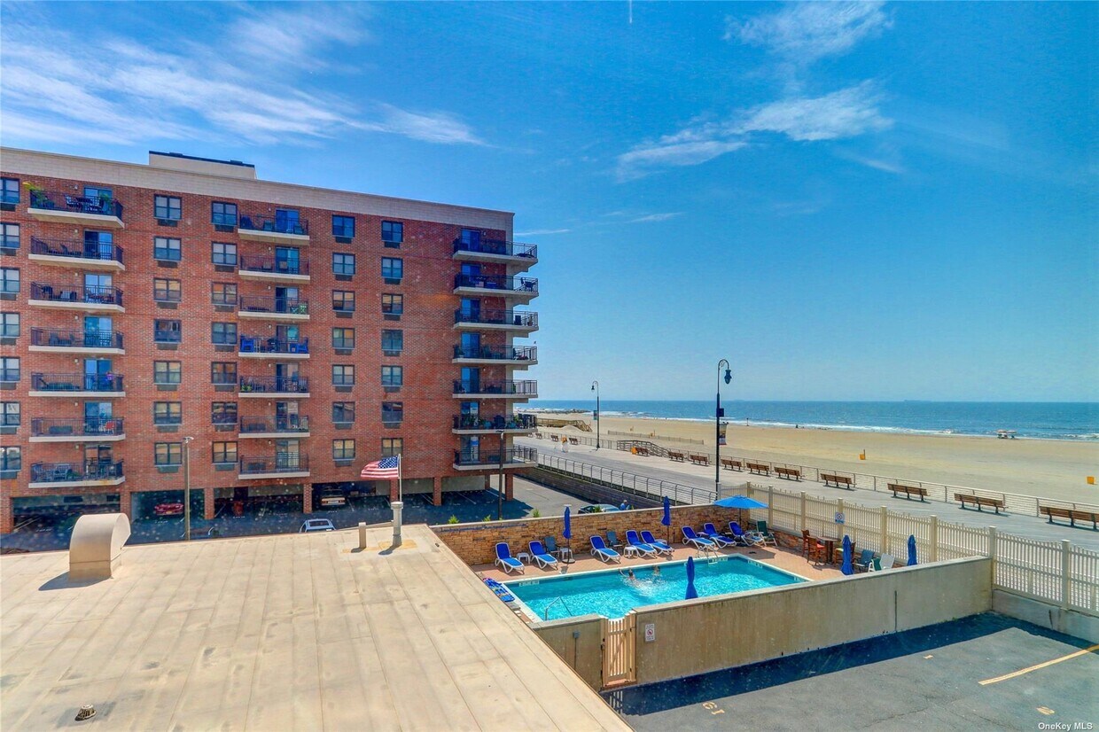 260 W Broadway Unit a, Long Beach, NY 11561 Condo for Rent in Long