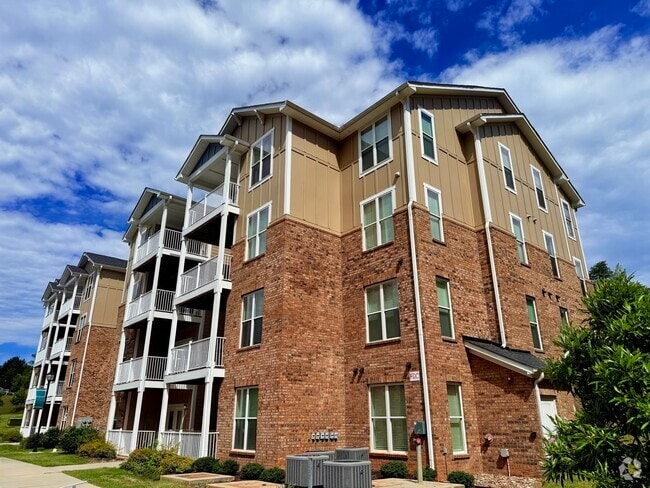 Building Photo - Rosewood at Clemson