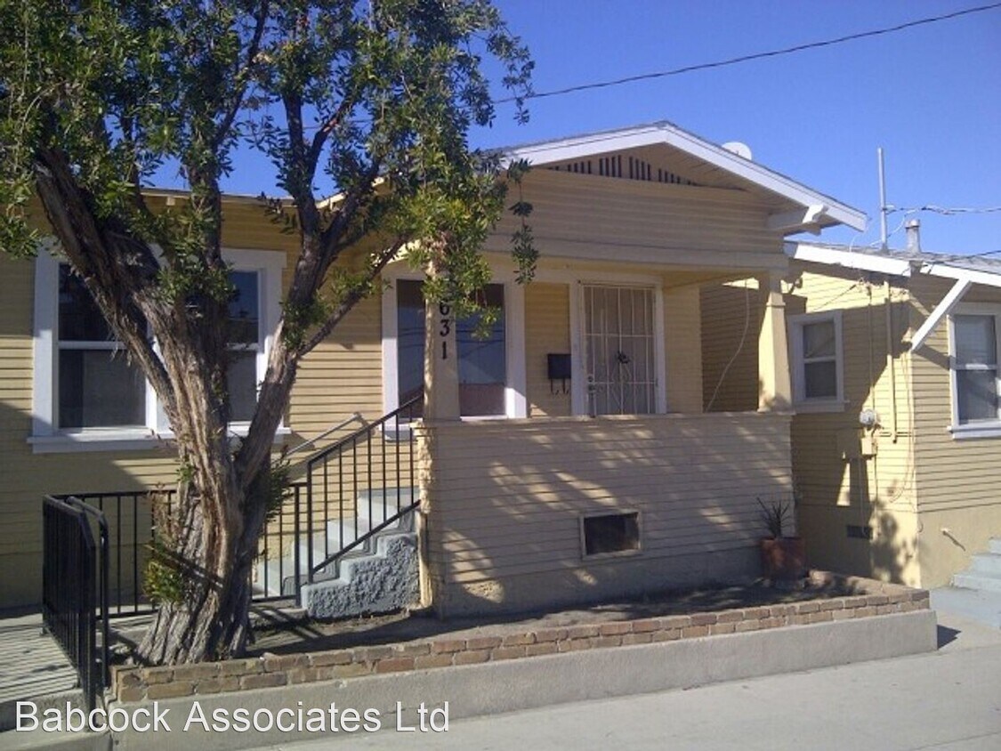 Primary Photo - 627-645 S Cabrillo Ave