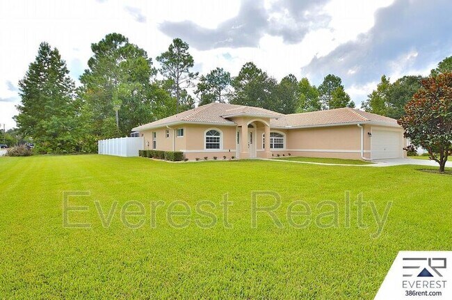 Building Photo - 102 Pine Cir Dr