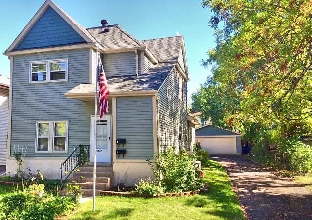 Foto principal - 3047 Grand St NE