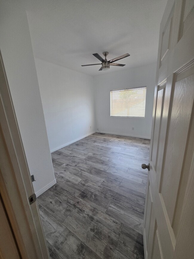 Building Photo - 8173 Viburnum Ave