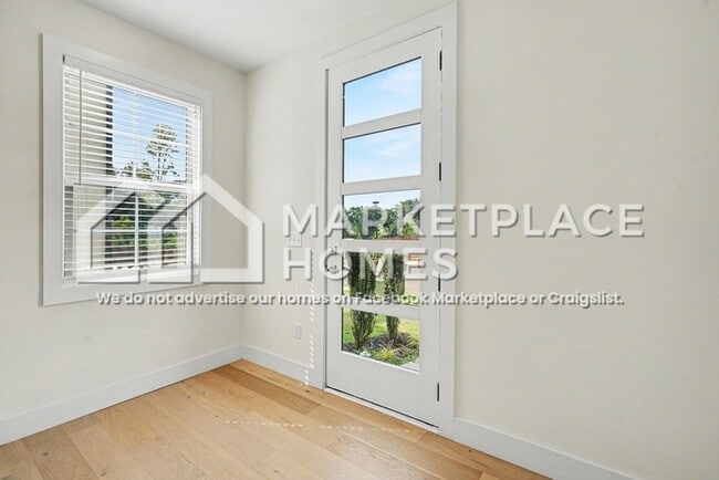 Photo - 7 Taverly Dr House